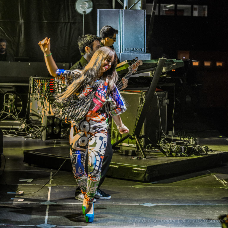 aura-booking.com - Aura Dione Official Booking Website